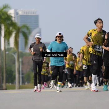 Runner Photo 6480640