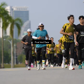 Runner Photo 6480644