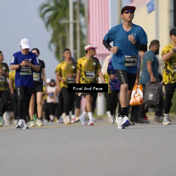 Runner Photo 6480656