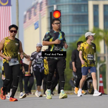 Runner Photo 6480704