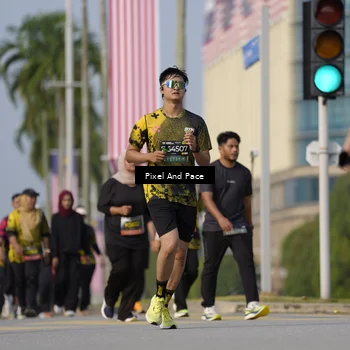 Runner Photo 6480761