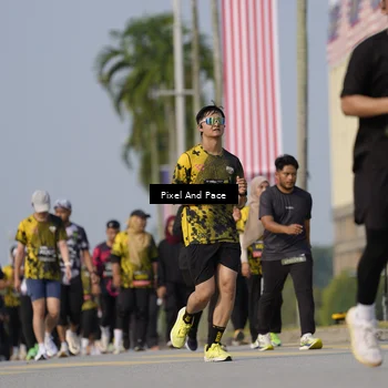 Runner Photo 6480771