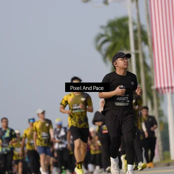 Runner Photo 6480784