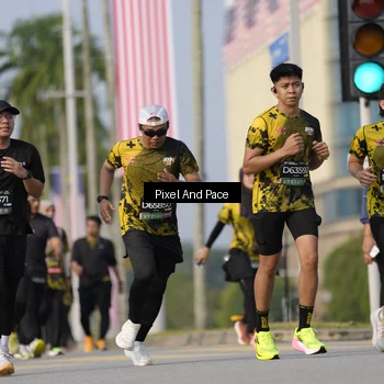 Runner Photo 6480813
