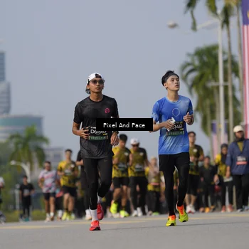 Runner Photo 6480837
