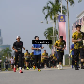 Runner Photo 6480841