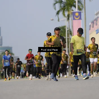 Runner Photo 6480875