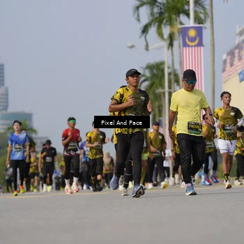 Runner Photo 6480881