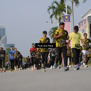 Runner Photo 6480883