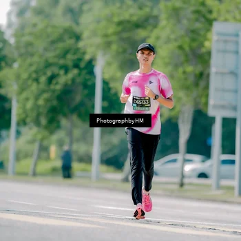 Runner Photo 6480899