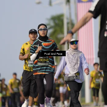 Runner Photo 6480973