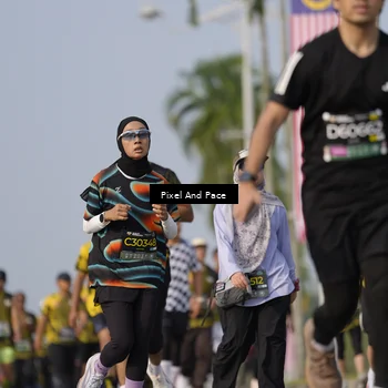 Runner Photo 6480975