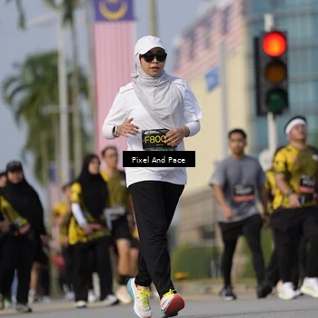 Runner Photo 6481040