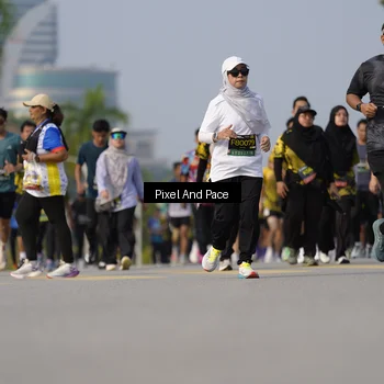 Runner Photo 6481068