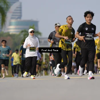 Runner Photo 6481101