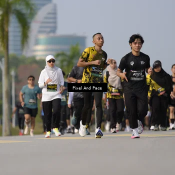 Runner Photo 6481106