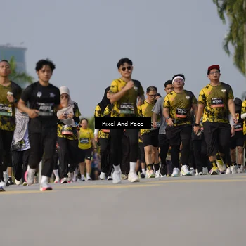 Runner Photo 6481110