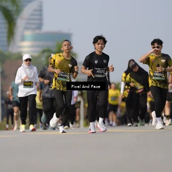 Runner Photo 6481112