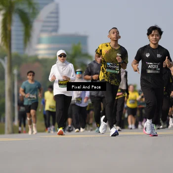 Runner Photo 6481124