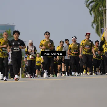 Runner Photo 6481125