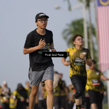 Runner Photo 6481130