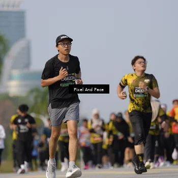 Runner Photo 6481147