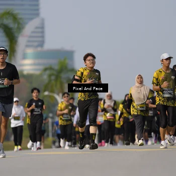 Runner Photo 6481155