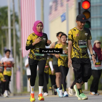 Runner Photo 6481159