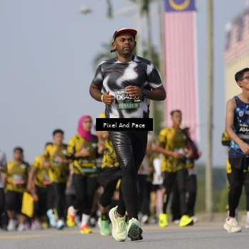 Runner Photo 6481191