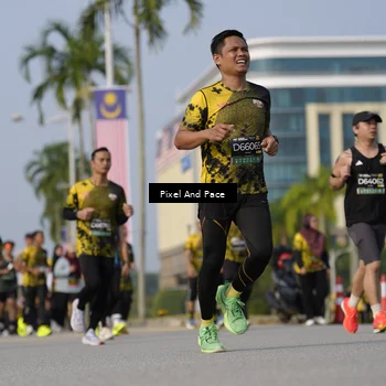 Runner Photo 6481200
