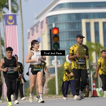 Runner Photo 6481251