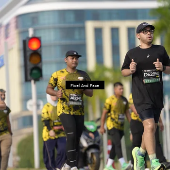 Runner Photo 6481263