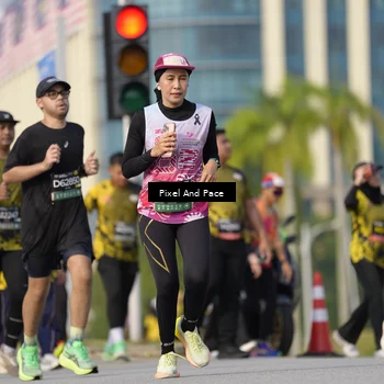 Runner Photo 6481285