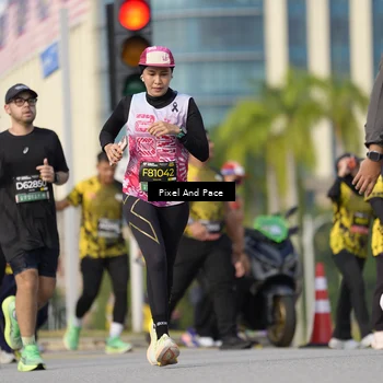 Runner Photo 6481292