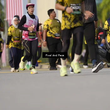 Runner Photo 6481307