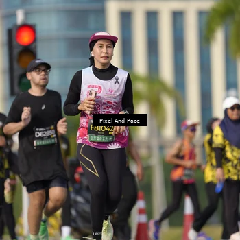 Runner Photo 6481308