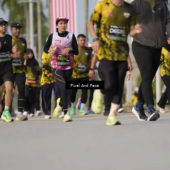 Runner Photo 6481317