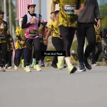 Runner Photo 6481325