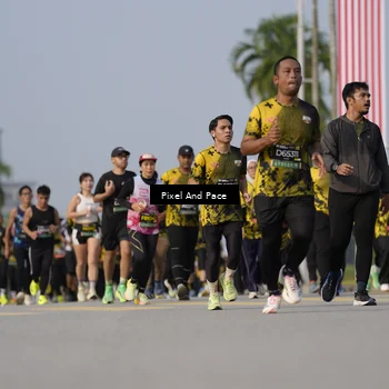 Runner Photo 6481339
