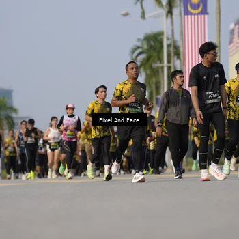 Runner Photo 6481341