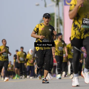 Runner Photo 6481372