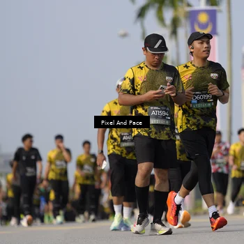 Runner Photo 6481410