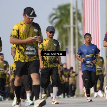 Runner Photo 6481425