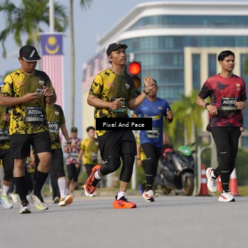 Runner Photo 6481426