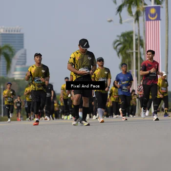 Runner Photo 6481428