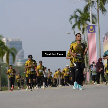 Runner Photo 6481457