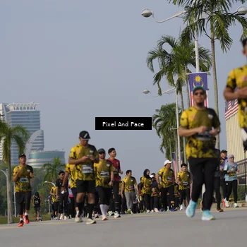 Runner Photo 6481469