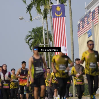 Runner Photo 6481536