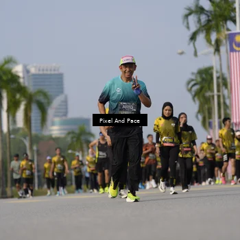 Runner Photo 6481615