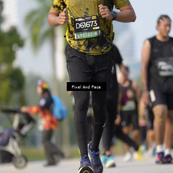 Runner Photo 6481756